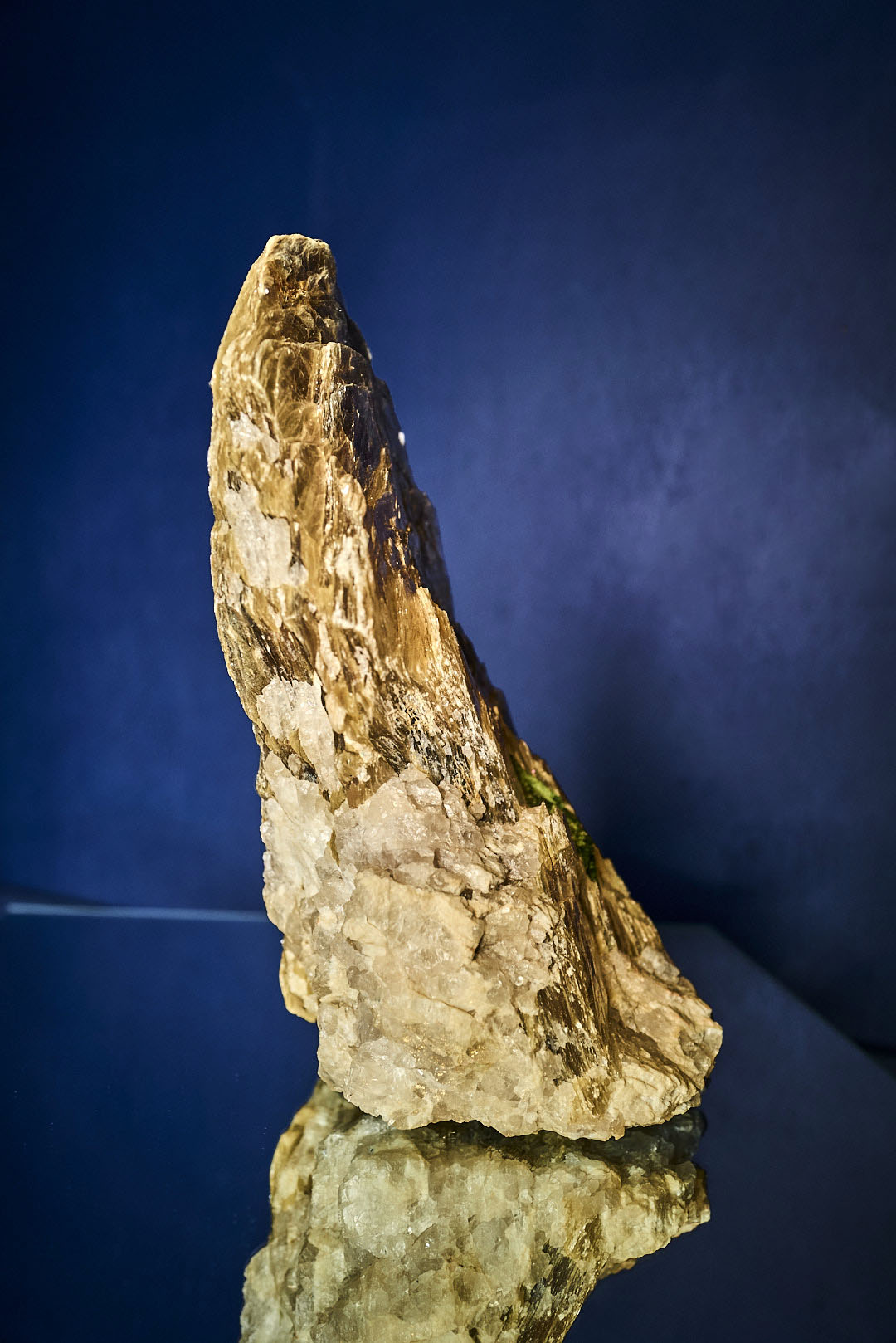 GOLD MICA WITH GREEN TOURMALINE INCLUSION